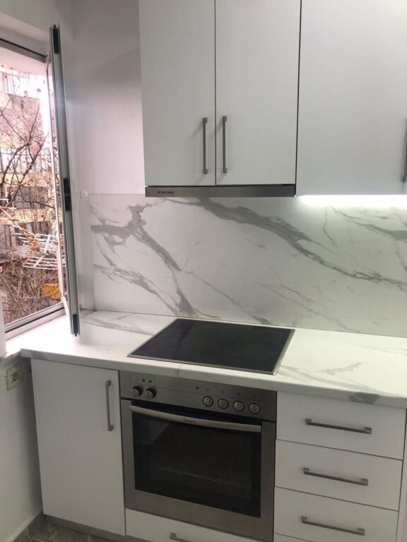 Jepet Me Qera Apartament 2+1+1 Ballkon