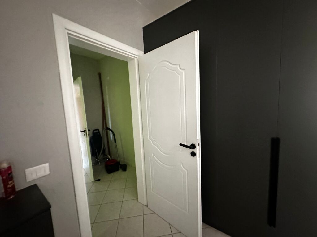 ‼️Apartament 2+1 me Qira – Rruga e Çipajve, Vlorë