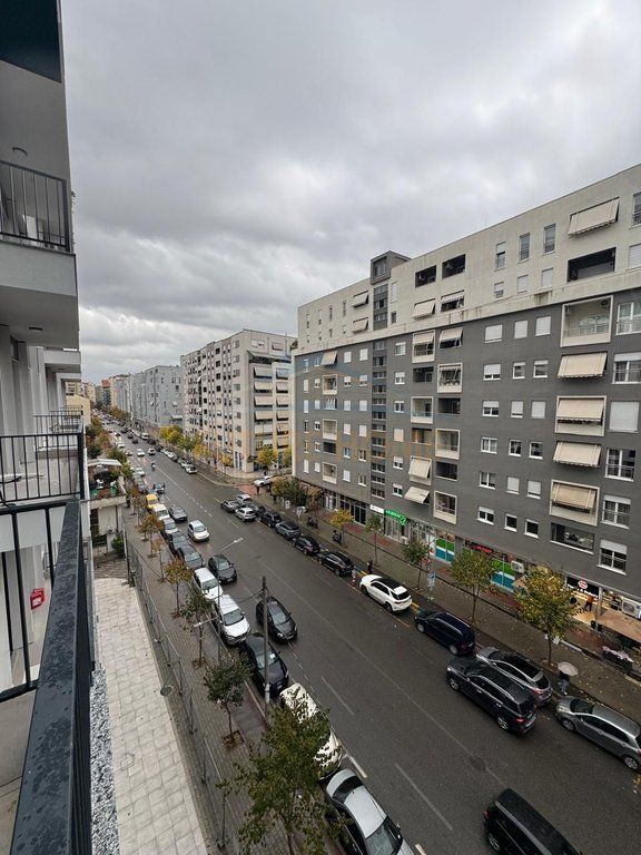 Qera Apartament 2+1+Post Parkimi,Komuna e Parisit 1,400 €