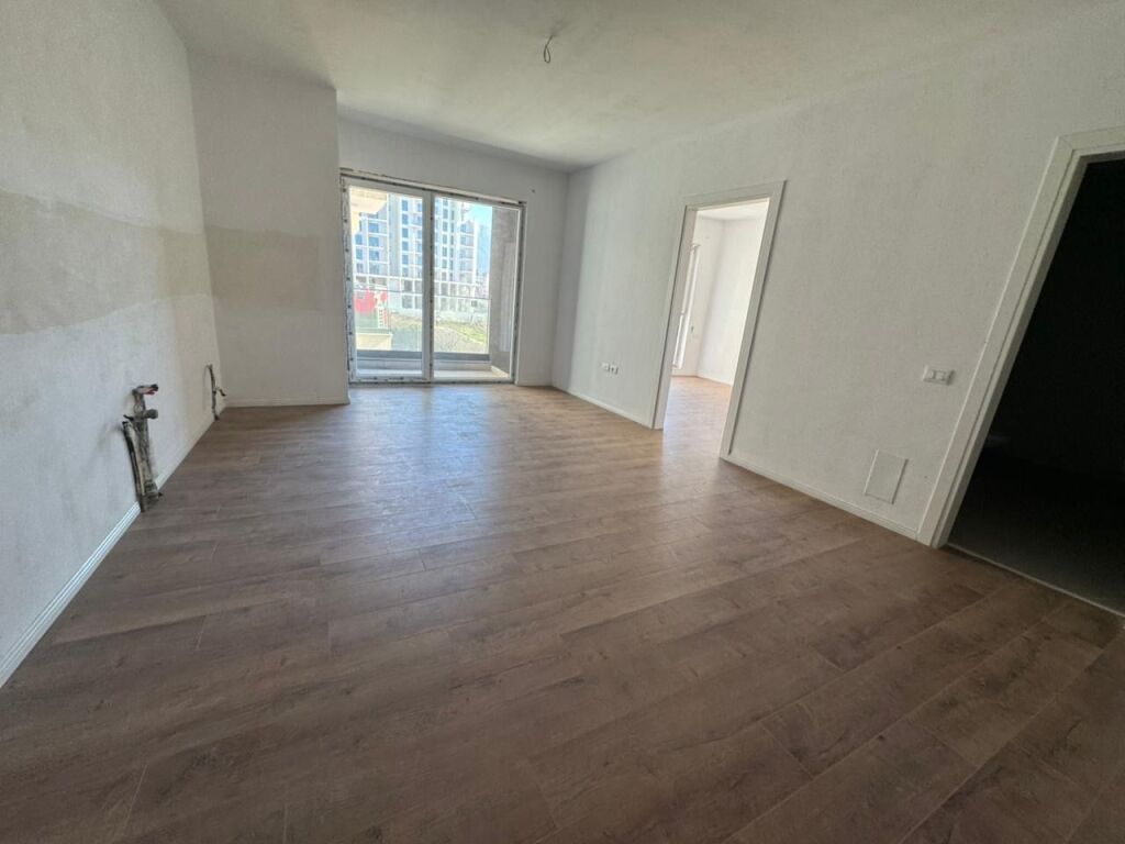 📣 VENDESI Appartamento 2+1+2 📍Via "Jordan Misja", Vicino a SPAK ✨