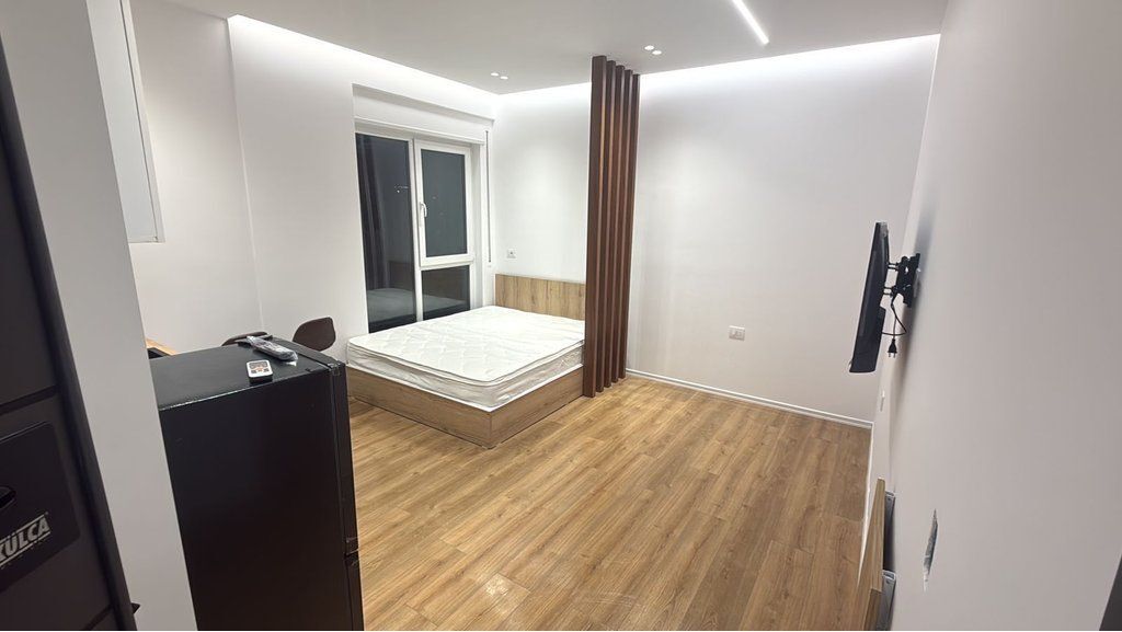 STUDIO APARTMENT FOR RENT ON 5 MAY STREET