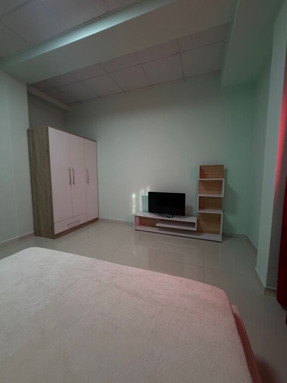 Shtepi me qera 300€