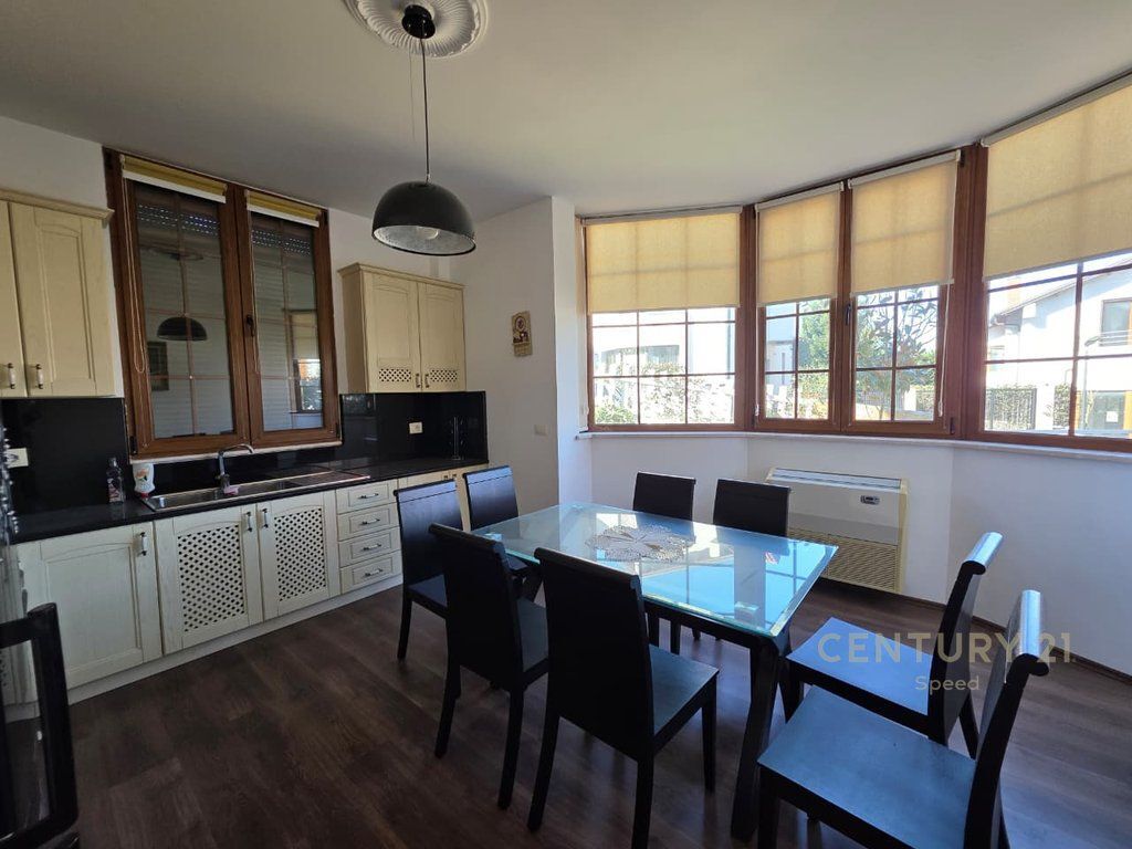 VILLA WITH YARD FOR RENT IN ONE OF THE BEST COMPLEXES OF TIRANA