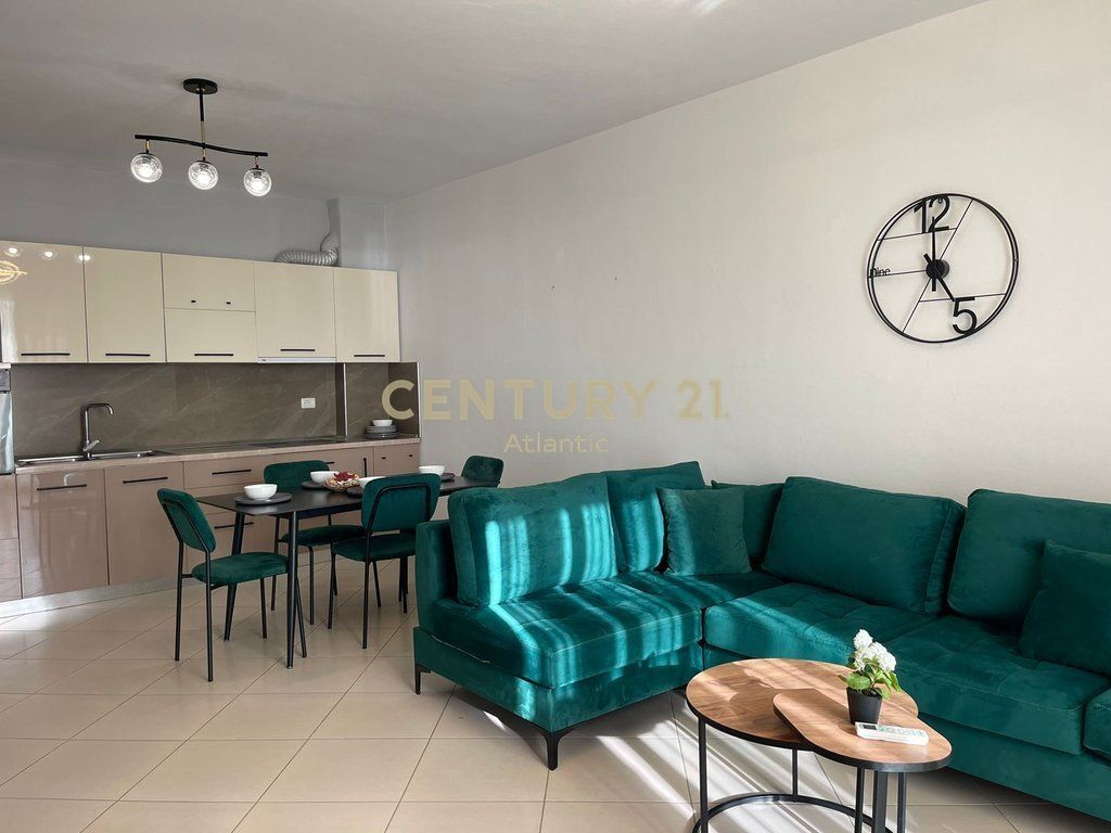 JEPET ME QIRA SUPER APARTAMENT 1+1 ME PAMJE DETI NE PLAZH!