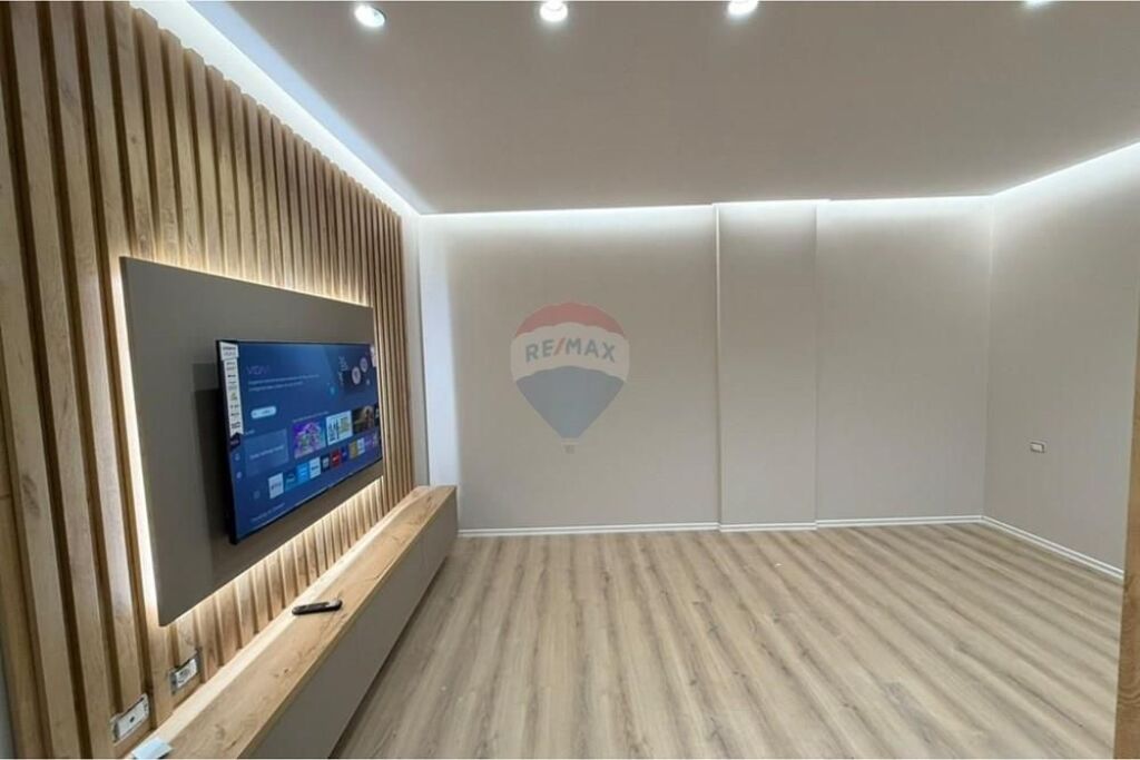 🏡 STUDIO FOR SALE – TIKU &amp; MATO, VLORË