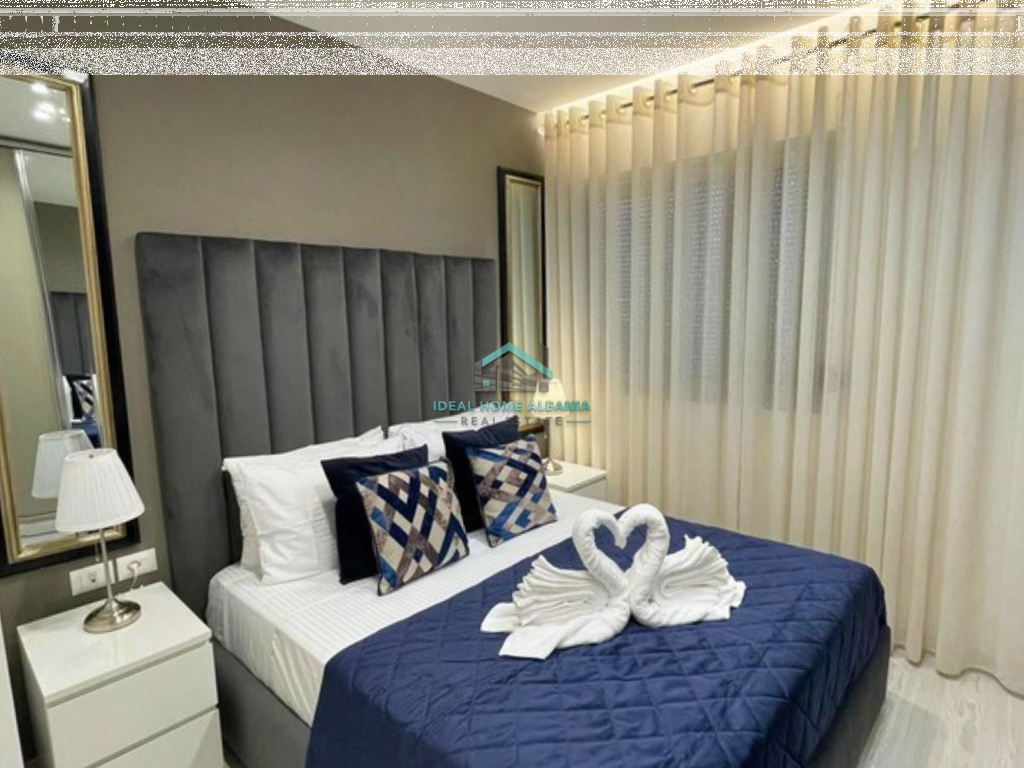 Jepet me Qera Apartament 2+1 Centrale, Vlor.