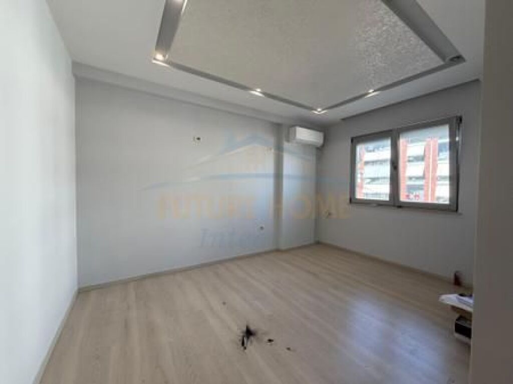 In vendita, Appartamento 3+1+2, Nuovo Anello, Tirana.