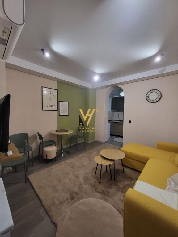 JEPET APARTAMENT 1+1 ME QERA TE RRUGA FORTUZI 530 EURO