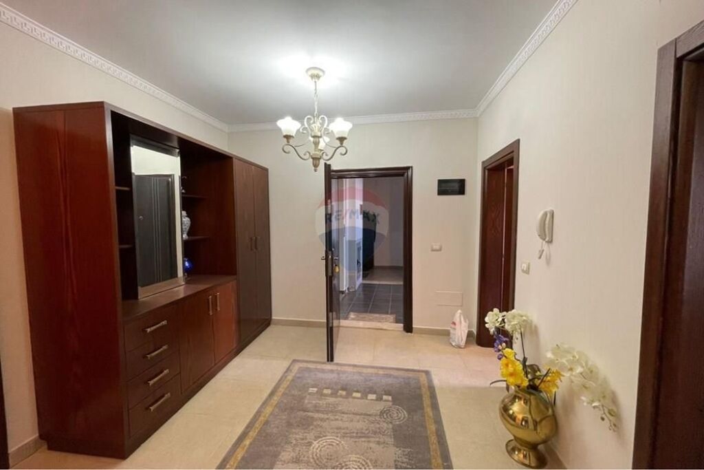 Apartment - For Rent - Zoological Garden, Tirana