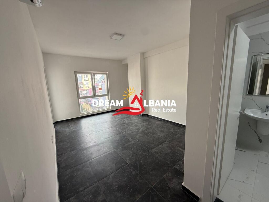 Apartament 2+1 me Qira në Zogun e Zi, Tiranë (ID 42215484)
