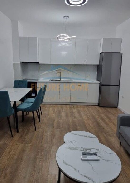 Affitto, Appartamento 1+1+Posto Auto, Comune di Parigi, Tirana