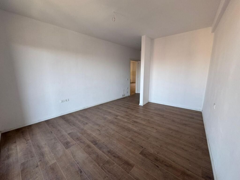 🏠 Shitet apartament 2+1+2 📍 Rruga Jordan Misja💶 Çmimi: 192.000 €