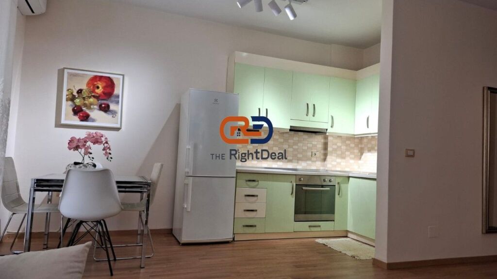 Tek Liqeni I Thate, Jepet Me Qira Apartament 2+1+Post Parkimi, I Mobiluar !!