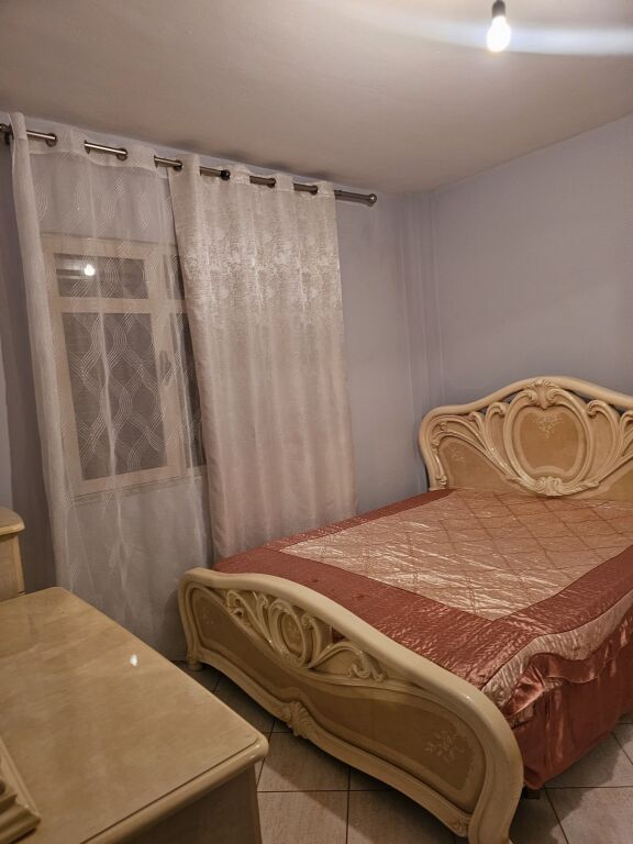 Affittasi 2+1+1 KTHESA E KAMZES MALAZIANI 400 mila lek