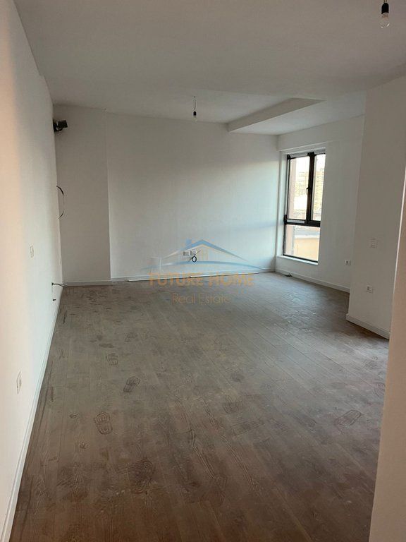Shitje, Apartament 2+1, Myslym Shyri, Tiranë