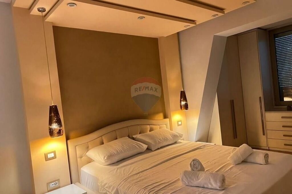 Apartament 2+1 per qira prane Qendres