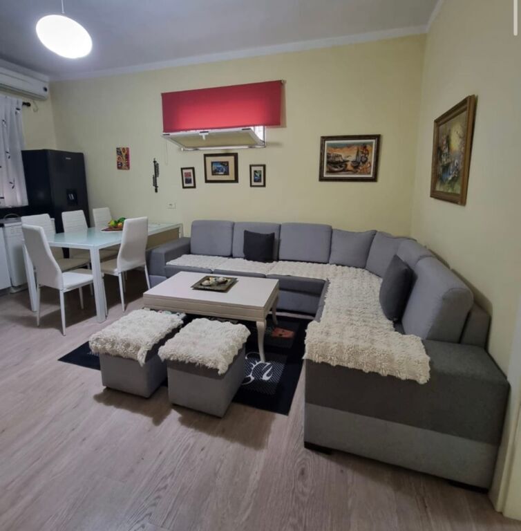 Apartament 2+1 me qira tek 21 dhjetori