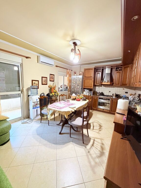 SHITET APARTAMENT 3+1+2 PRANVERA,DURRES