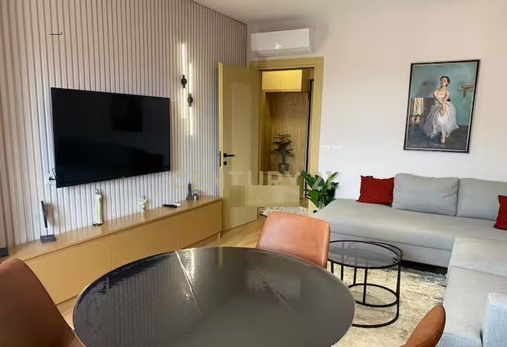 Me Qera 1+1 Kodra E Diellit