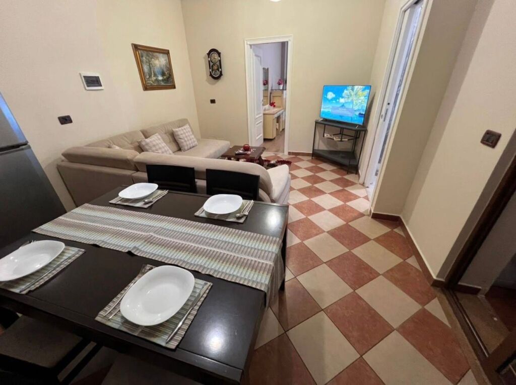 Apartament pranë stadiumit në Durrës