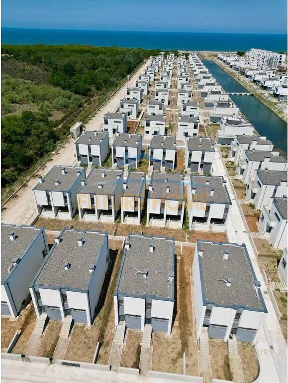 Shitet, Vilë, Turquoise Marina, Hamallaj, Durres.