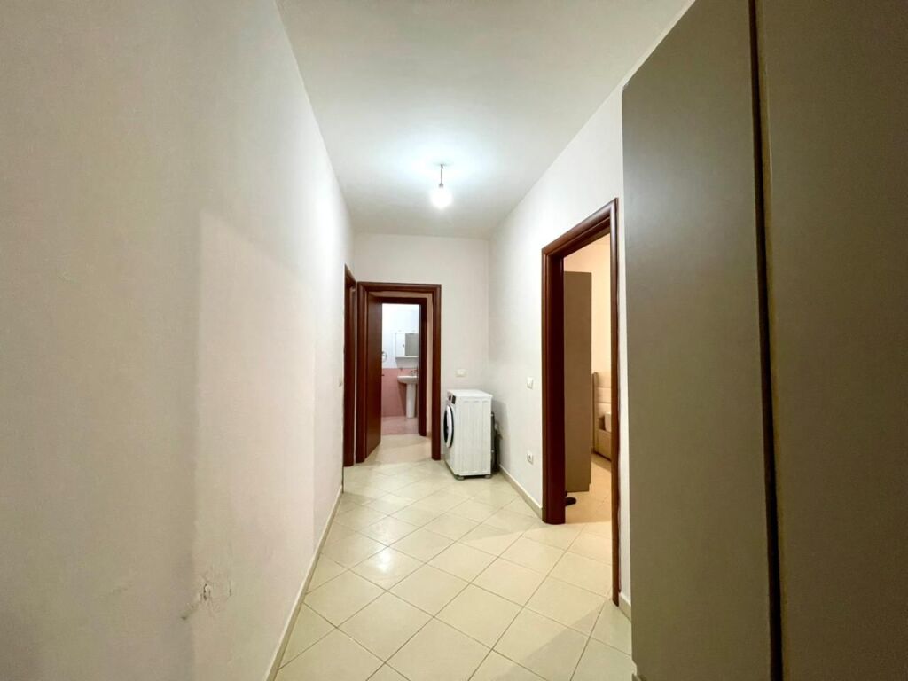 Apartament - Për Qira 2+1