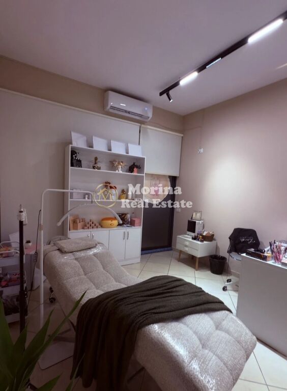 Sale | Business / Hairdresser | Astir | 8500 €