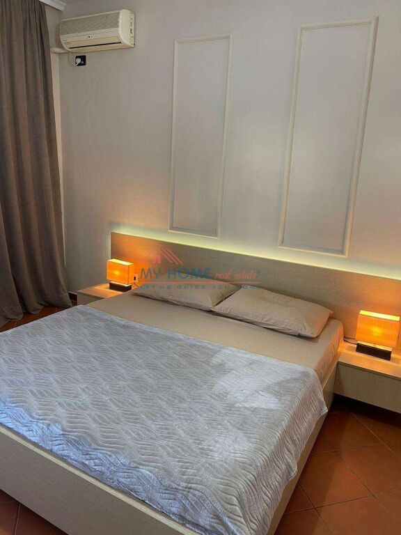 Apartament 2+1 me qera ne Bllok ne Tirane