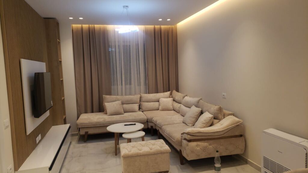 Jepet me qira 1+1 RR. Dritan Hoxha E88