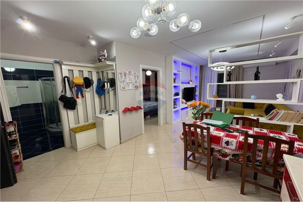 🏡 APARTMENT 1+1 FOR SALE – LUNGOMARE, VLORË