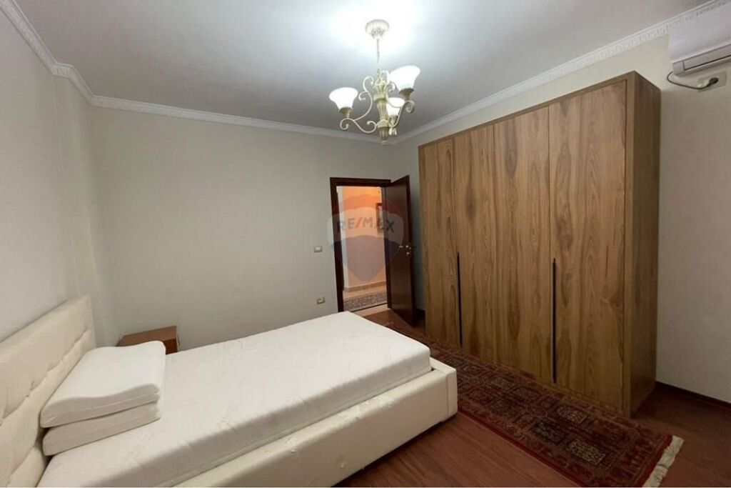 Apartment - For Rent - Zoological Garden, Tirana