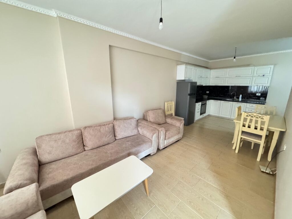 🏠 Jepet me qera apartament 2+1  📍 Pranë Kafja Remes, afër Tufinë💶 Çmimi: 350 € / muaj