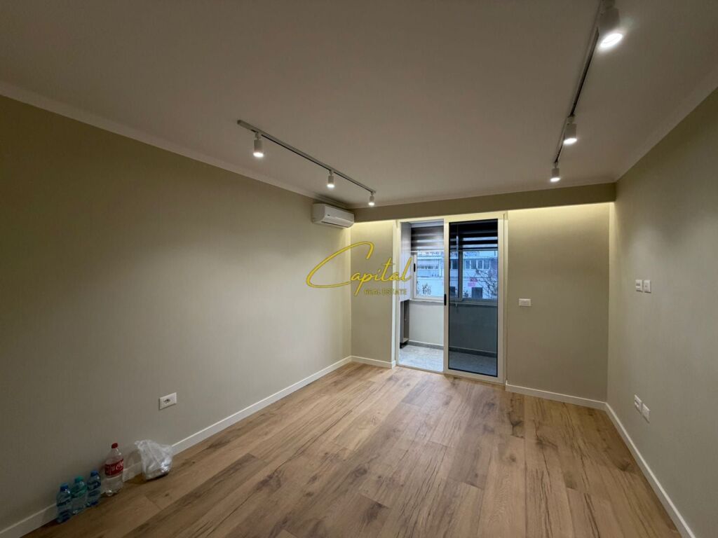 SHITET APARTAMENT 1+1 21 DHJETORI 125.000 EURO