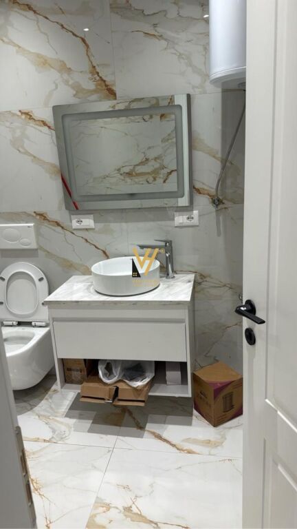 JEPET ZYRE 60 M2 ME QERA TE JORDAN MISJA 80.000 LEKE