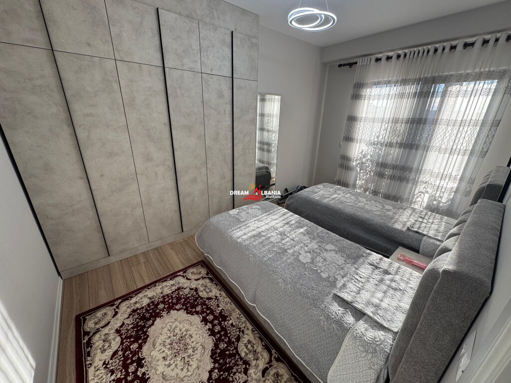 Jepet apartament 3+1+2 tualete me qera tek Tirana Garden Building ( ID 4231485 )