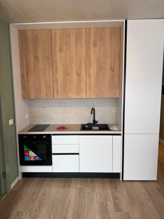 Apartament 1+1 per qira ne Astir.