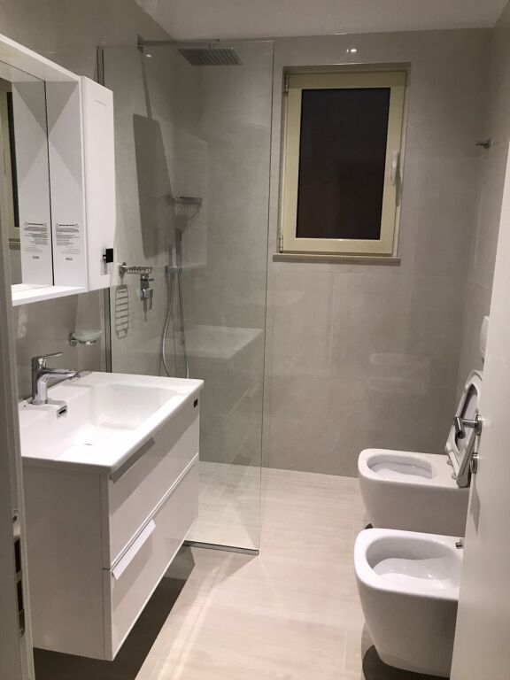 Super ap 2+1 at Zogu Zi (behind the dormitories)