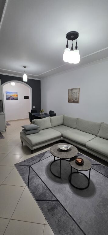 2+1,arredato con parcheggio a Selite,700 euro