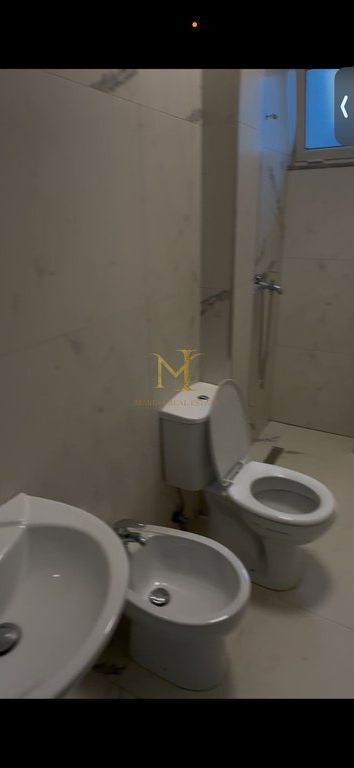 Apartament 2+1+2 me Qira - Tek Billa , Zona e Spitalles, Durrës !!