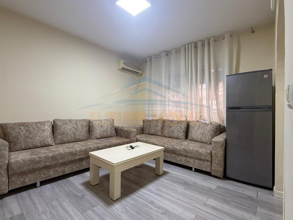 Qera, Apartament 1+1, Myslym Shyr, Tiranë. 600 €