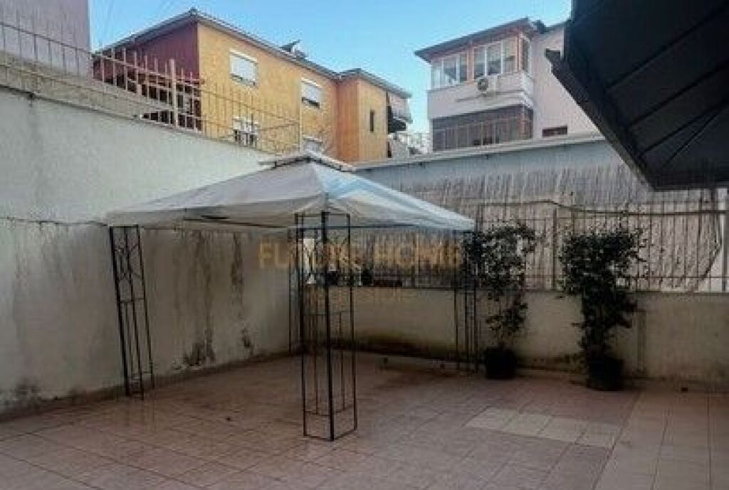 Qira, Apartament 1+1+Verande, Fresk, Tirane.