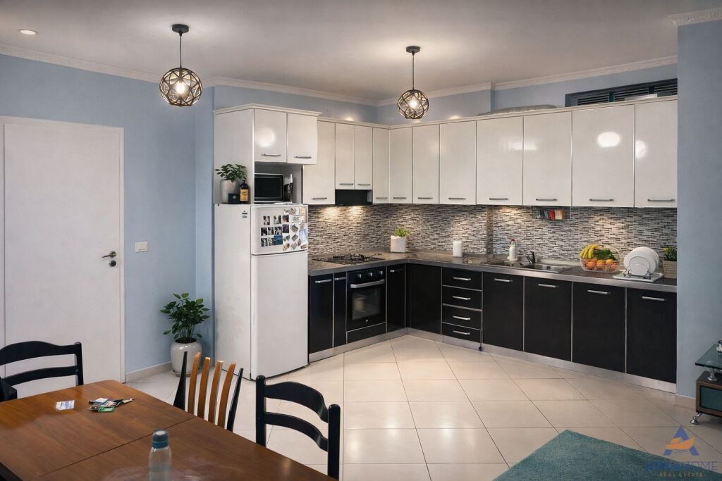 SHITET APARTAMENT 2+1+BALLKON "TE PALLATET CABEJ,MISTO MAME" 159.500 EURO