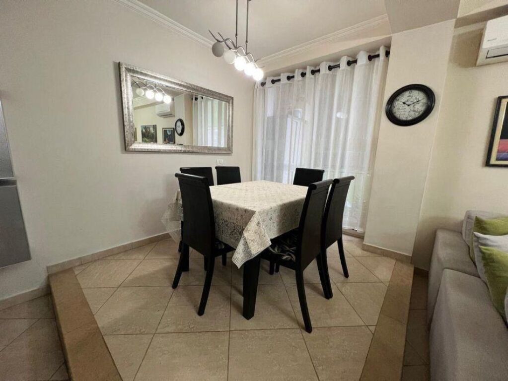 Apartment for sale near the University Bookstore