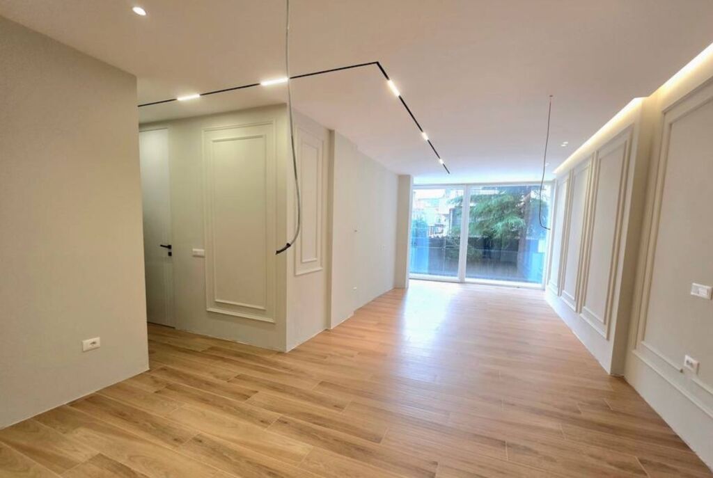 🏡Shitet Apartament 2+1 me oborr