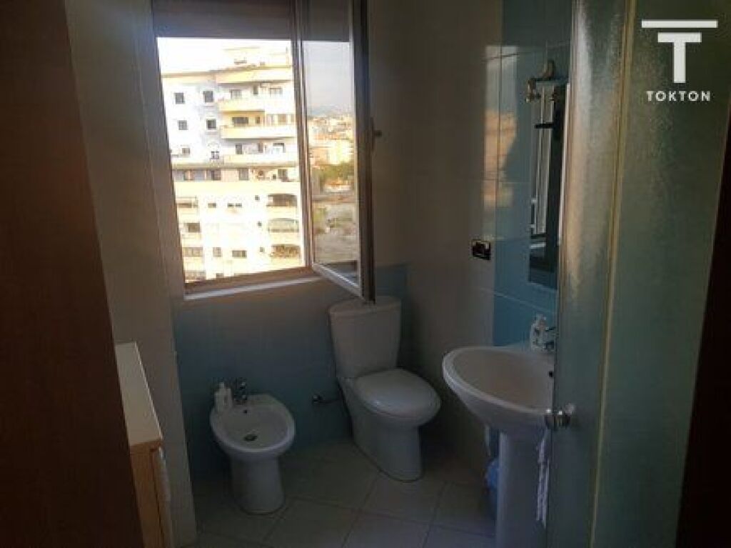 AFFITTO, APPARTAMENTO 1+1, PAZARI I RI, TIRANA