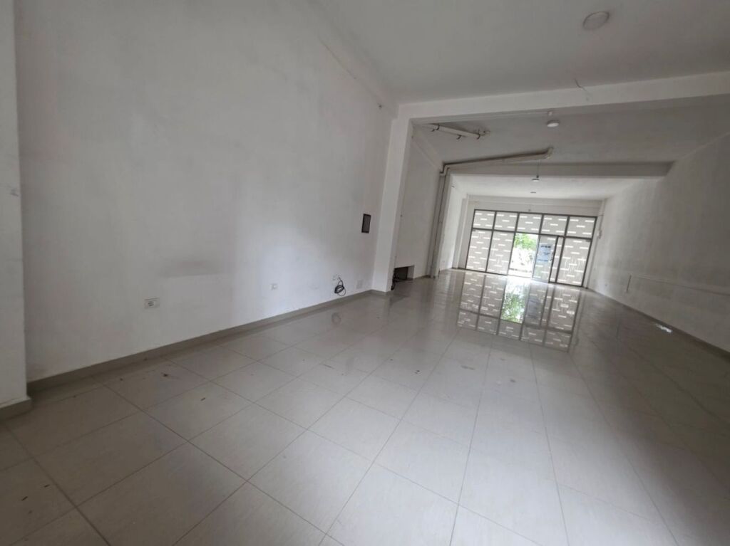 Njesi biznesi,sip 120 m2,te kika 3,2500 euro