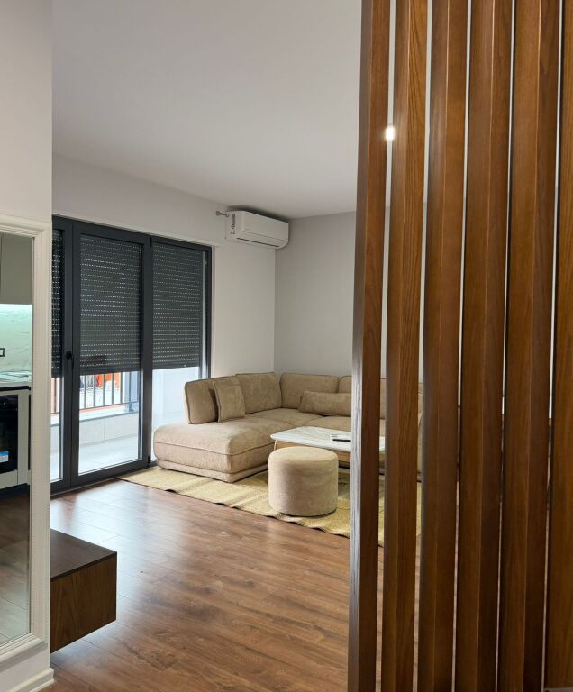 Jepet me qera 1+1 tek Bulevardi i ri (Jordan Misja)