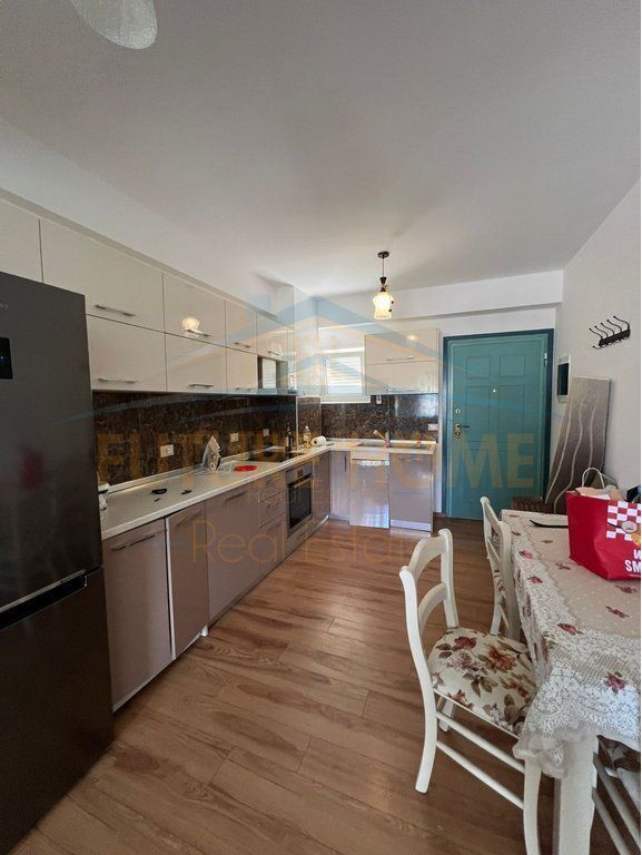 Affitto, Appartamento 2+1, Residenza Kodra e Diellit 2, Tirana