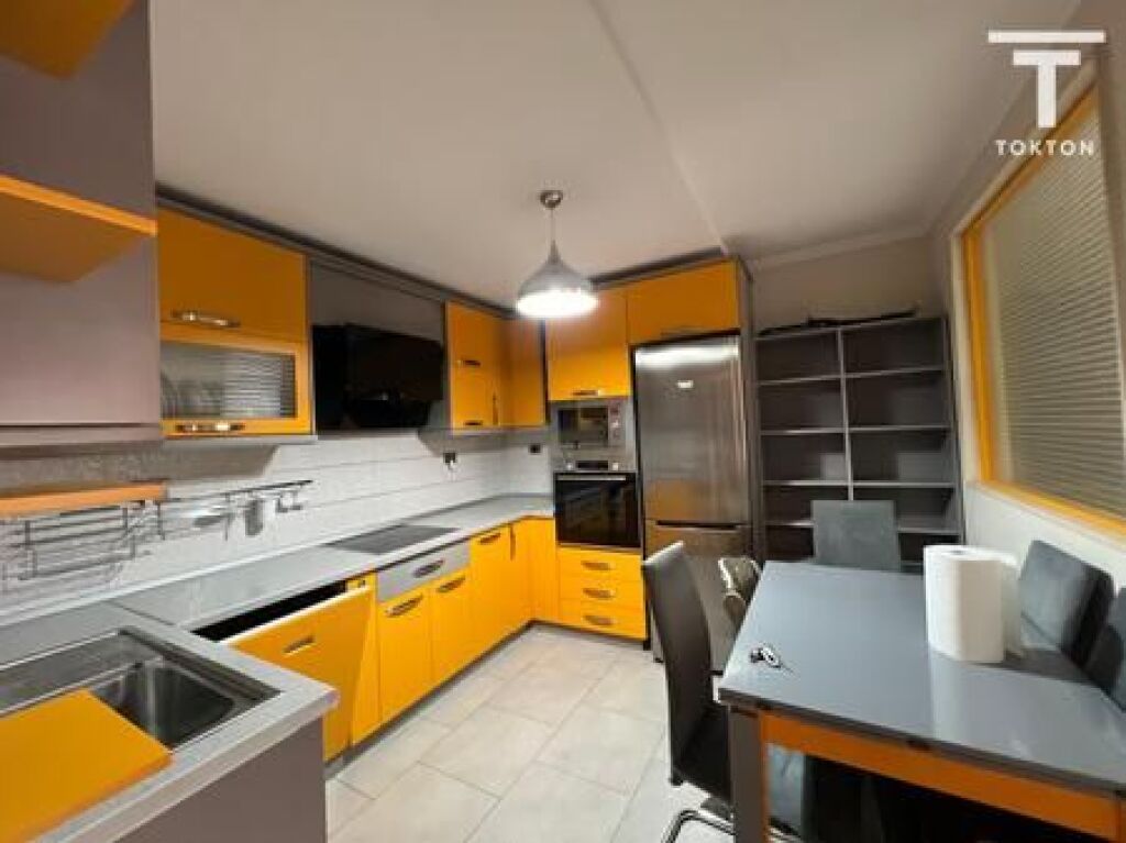RENT, APARTMENT 2+1 ZOGU I PARË BOULEVARD, TIRANA