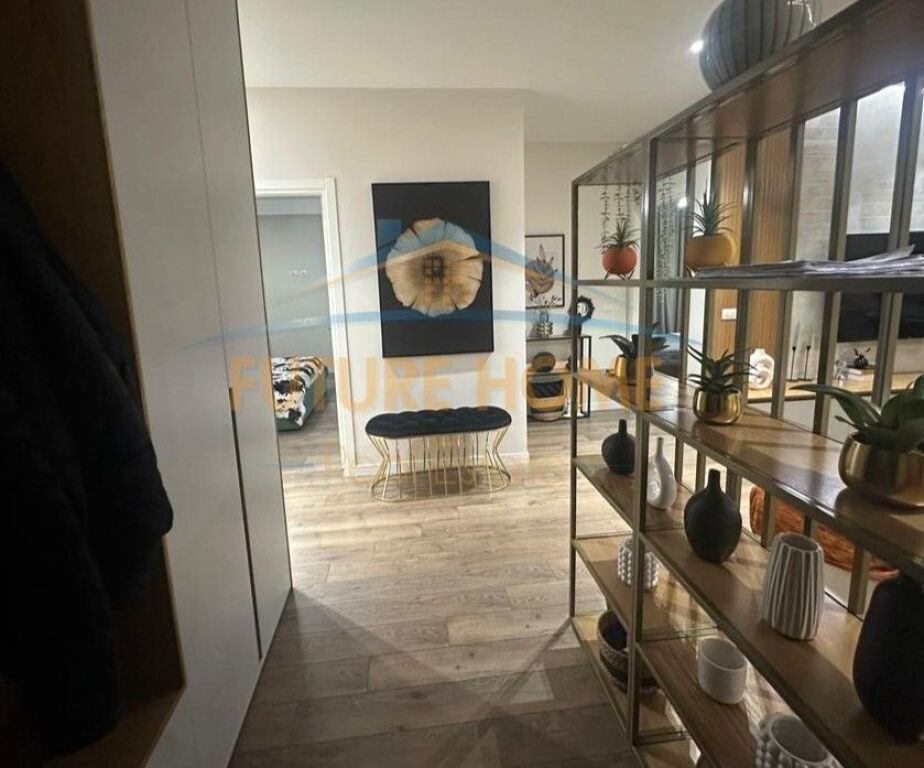 Rent, Apartment 3+1+2+Parking Space, Kosovarëve Street, Tirana